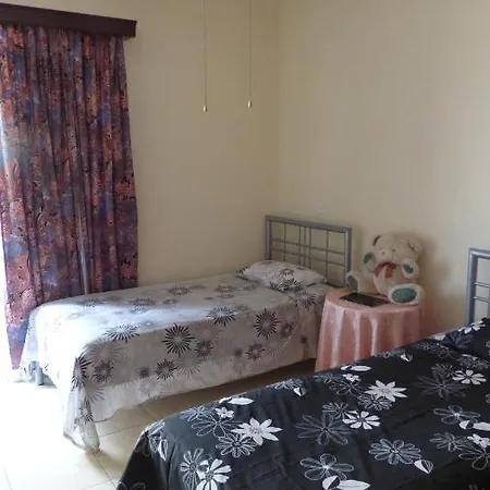 Kalampakas لارنكا